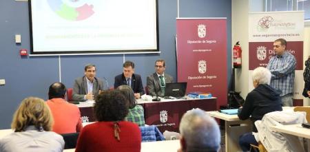 Imagen La Diputación facilita a los alcaldes una aplicación para que puedan firmar desde su móvil